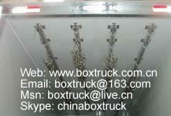 Refrigerated carcasses haning truck body